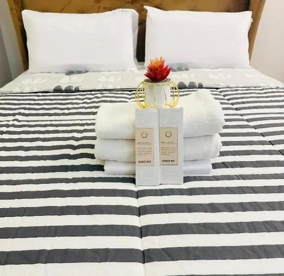 Deluxe Suite, Starlight Suites