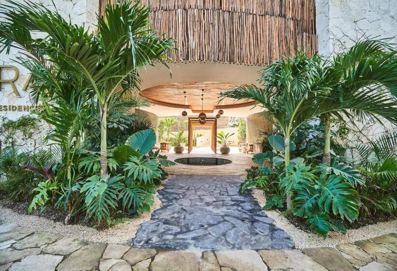 اتاق استاندارد, Stylish Studio With Exclusive Amenities, Private Balcony With Bathtub, Shared Swimming Pool And Spa