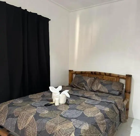 ファミリールーム, Trisha Guesthouse