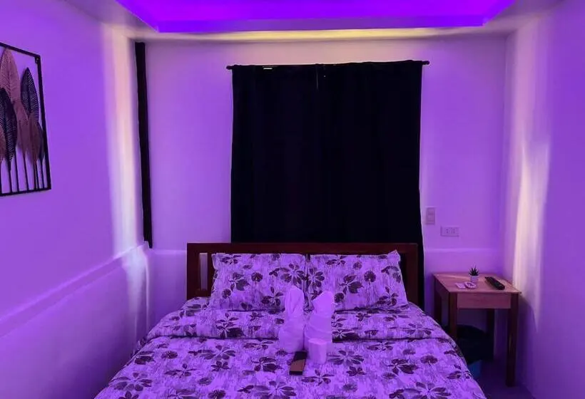デラックスルーム, Trisha Guesthouse
