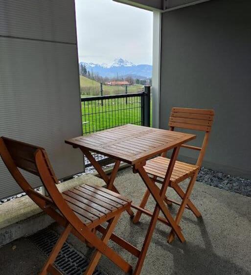 סטודיו דלוקס, Studio Au Calme   Moderne & Confortable