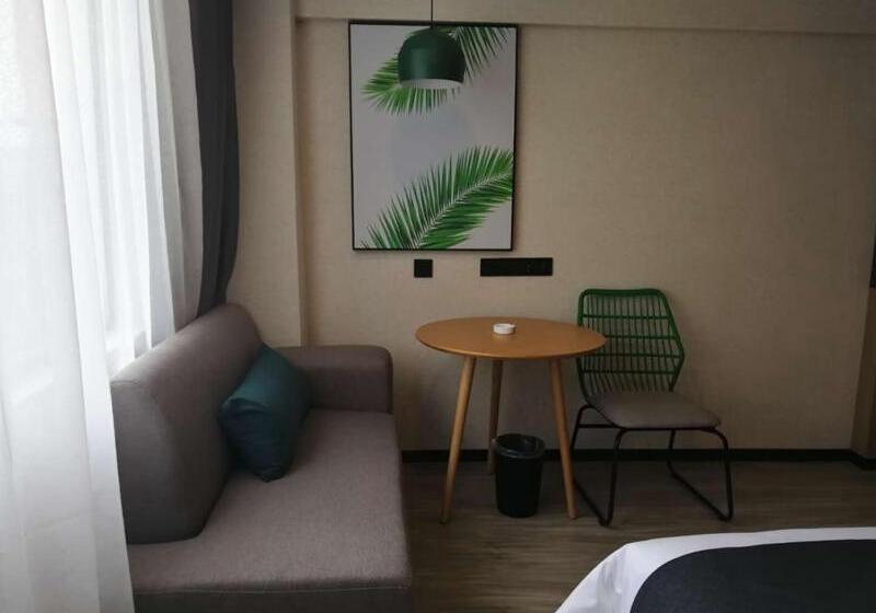 スーペリアトリプルルーム, Thank Inn Chain Hotel Yongzhou Dao County Binhe Road