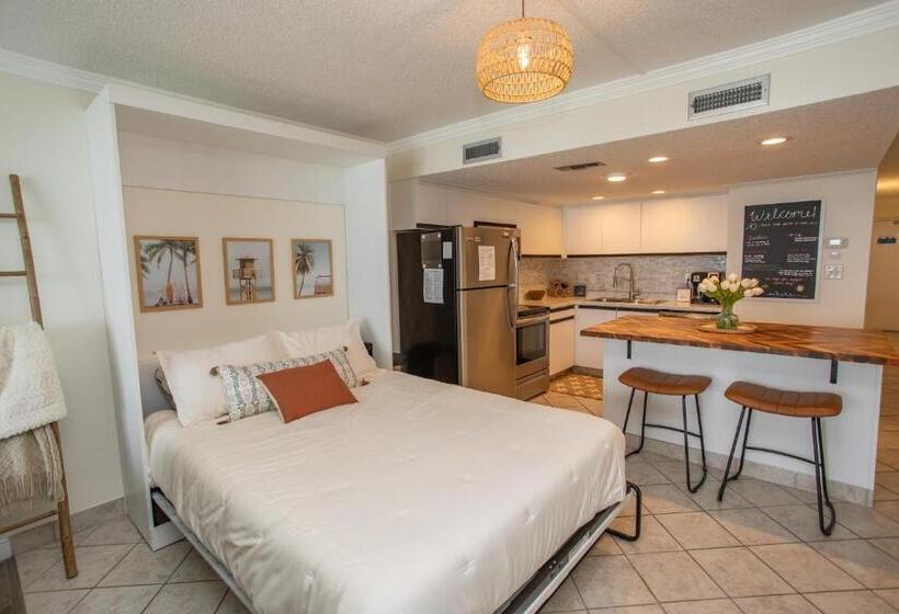 海の見える１ベッドルームアパートメント, Waters Edge