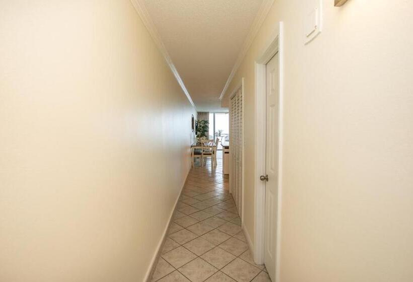 海の見える１ベッドルームアパートメント, Waters Edge