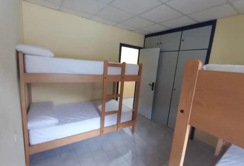 スタンダード4人部屋, Albergue De Villamanín