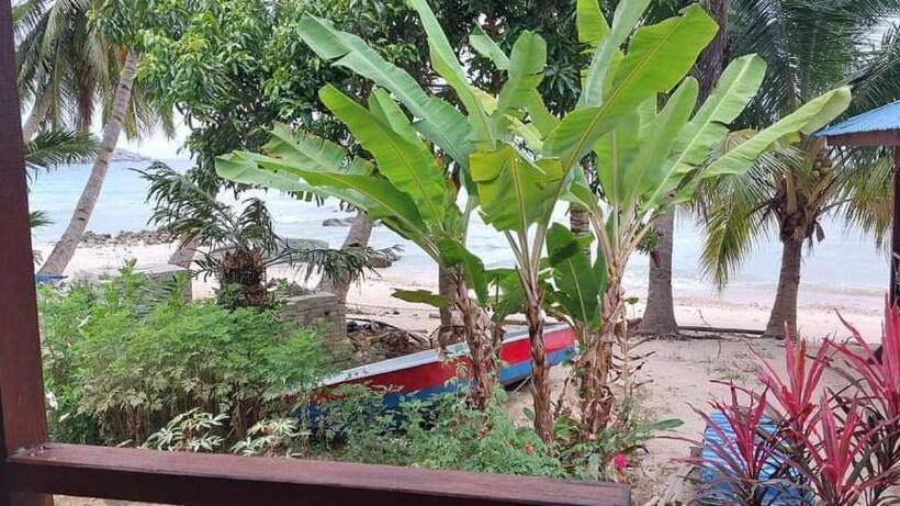 חדר אקונומי, Ella S Place Salang Tioman