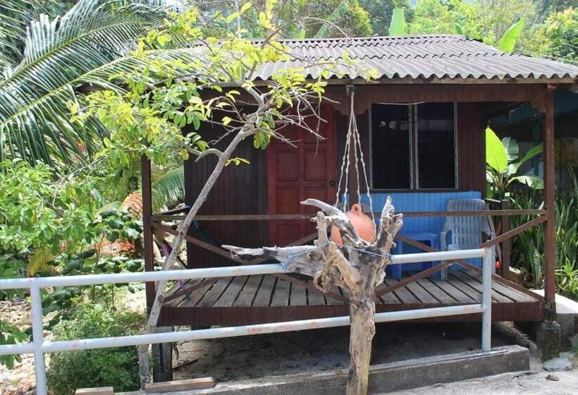 کلبه ییلاقی, Ella S Place Salang Tioman