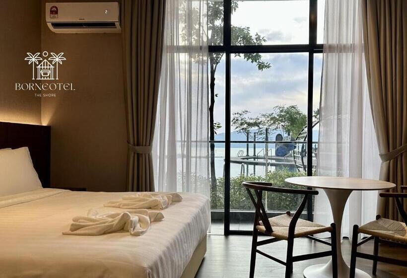 إستديو قياسى مطل على حمام السباحة, Borneotel The Shore Kk By Chg