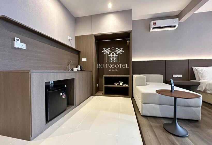 إستديو قياسى مطل على حمام السباحة, Borneotel The Shore Kk By Chg