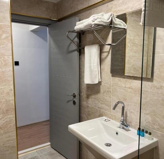 Номер Economy, Grand Kent Otel