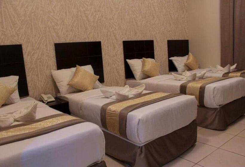 Четырехместный Номер Стандарт, كنوز العمر