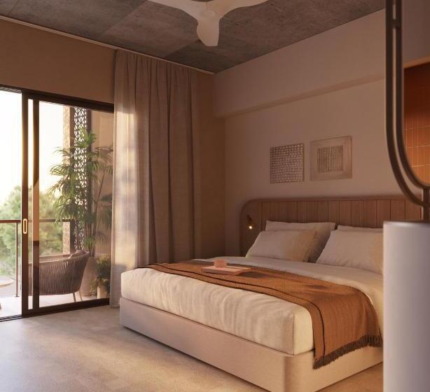 Номер Стандарт, Basq House