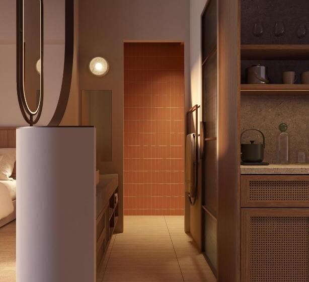 Номер Стандарт, Basq House