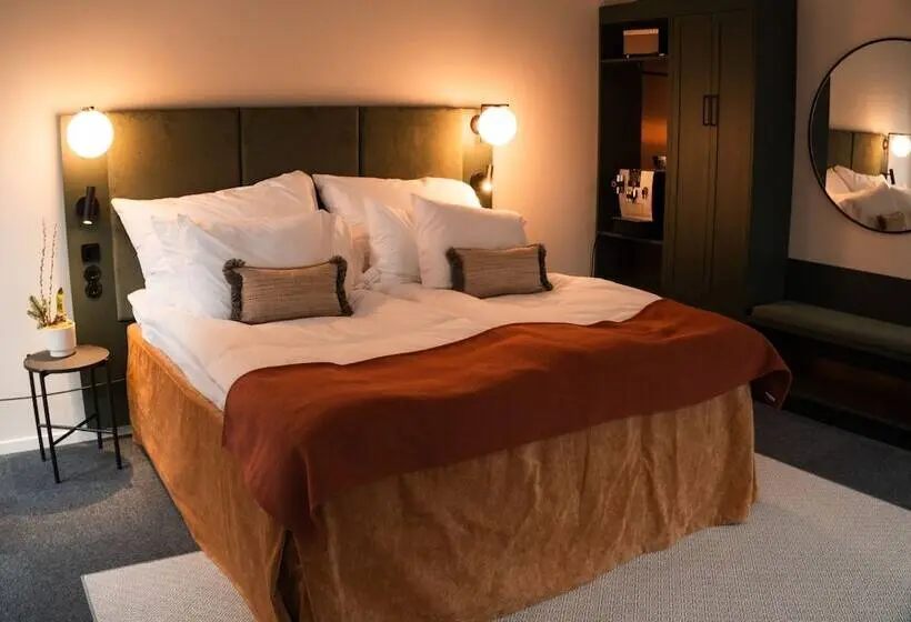 Standard-huone, Fratelli