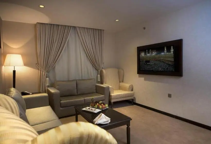 Deluxe Suite King Bed, Razana Al Rawadha
