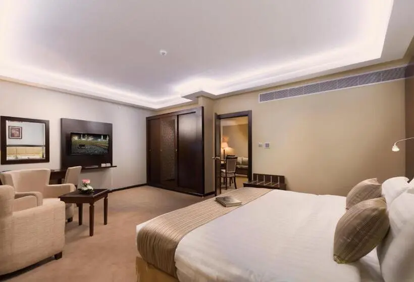 Deluxe Suite King Bed, Razana Al Rawadha