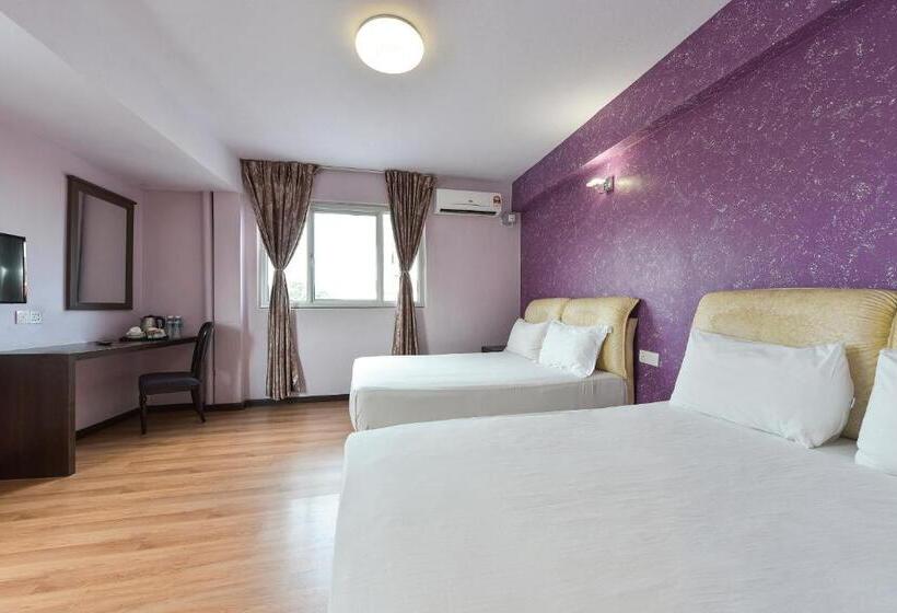 Suite Familiar, Capital O 516 Grand Ct