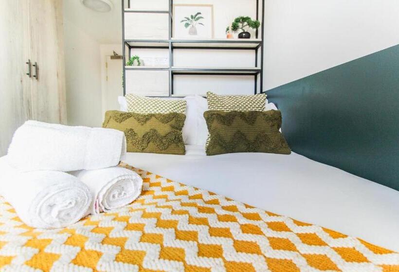 اتاق استاندارد, The Nest Le1