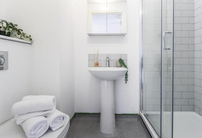 اتاق استاندارد, The Nest Le1