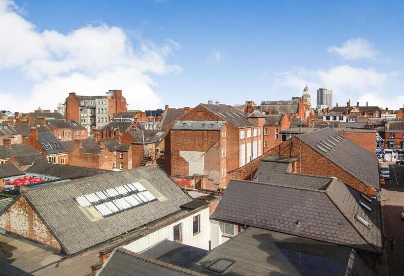 استودیوی سوپریور, The Nest Le1