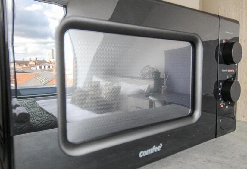 استودیوی سوپریور, The Nest Le1