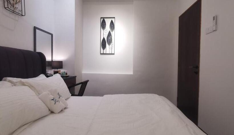 اتاق استاندارد, Treasure Hunter At Heritage Georgetown