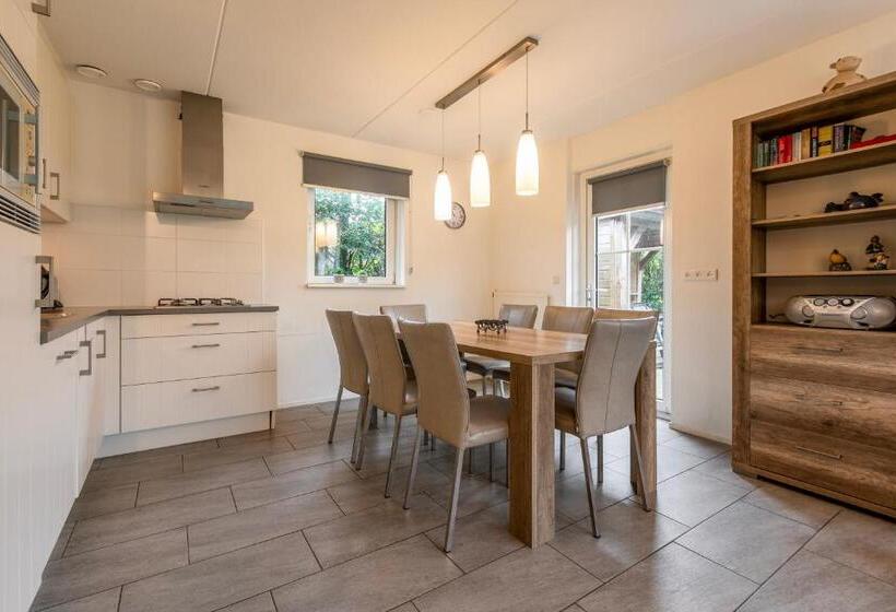 בונגלו סטנדרט עם 3 חדרי שינה, Summio Vakantiepark It Wiid