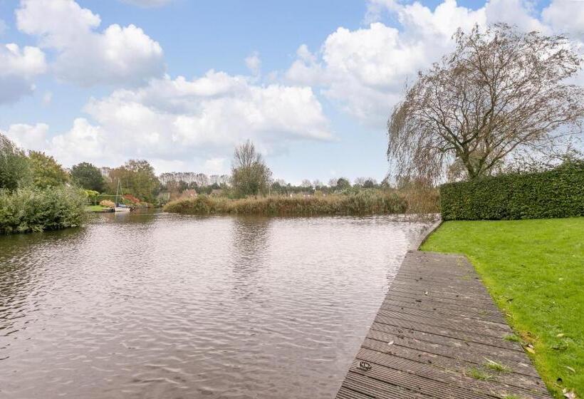 בונגלו סטנדרט 2 חדרי שינה, Summio Vakantiepark It Wiid