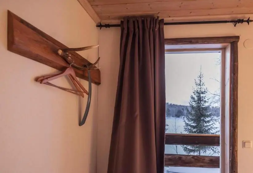 Standard-huone Järvinäkymä, Kalix Riverside Inn