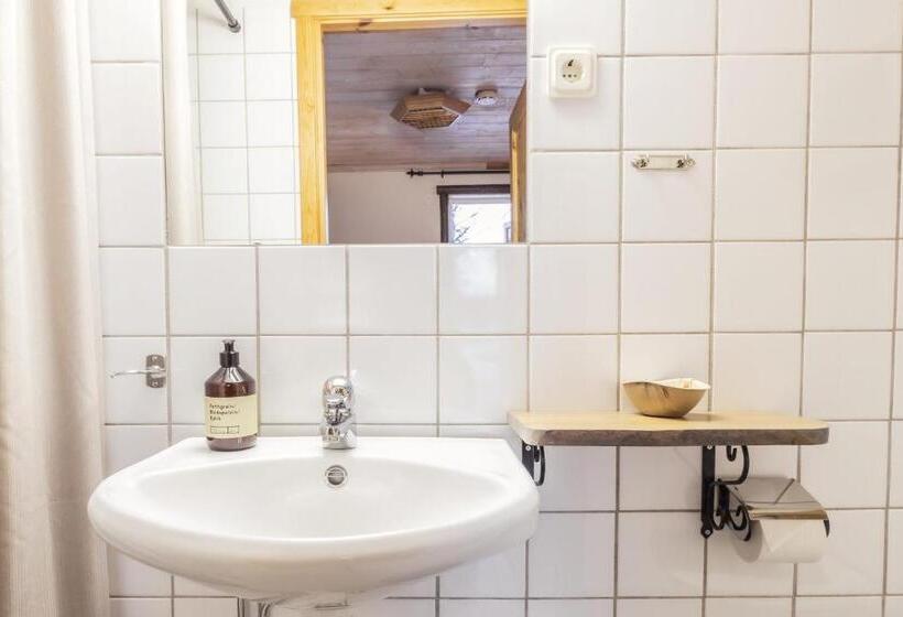 חדר סטנדרט נוף לאגם, Kalix Riverside Inn