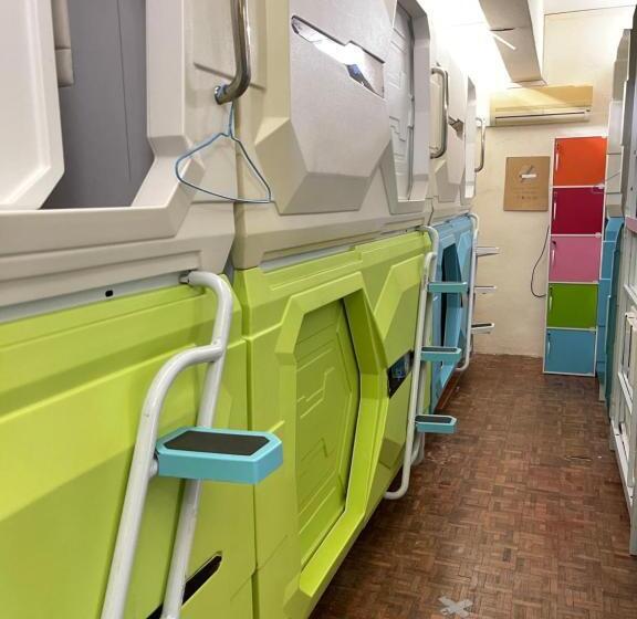 スタンダードシングルルーム, Pelangi Capsule Hostel