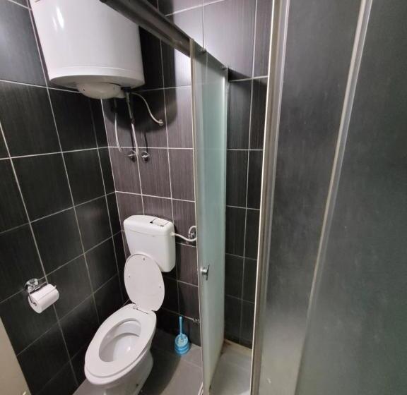 اتاق استاندارد, Kristal 2