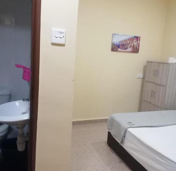 اتاق استاندارد با تخت بزرگ, Ras International