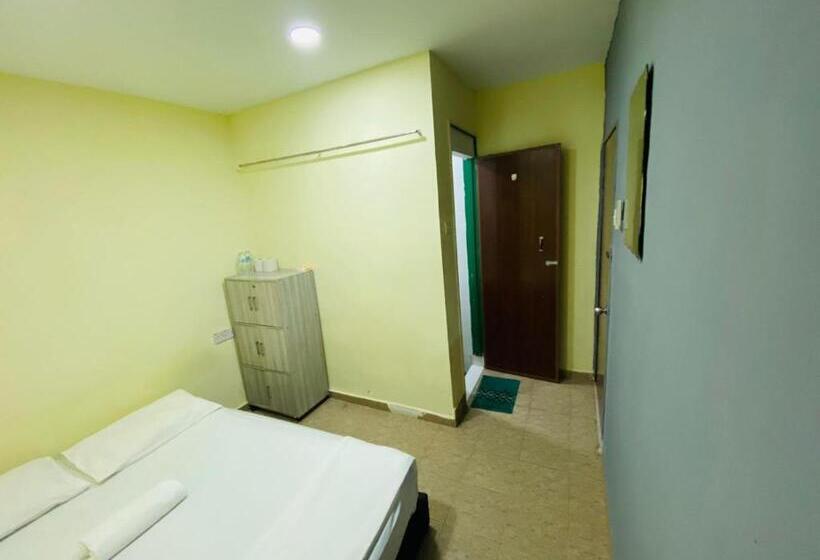 اتاق استاندارد با تخت بزرگ, Ras International