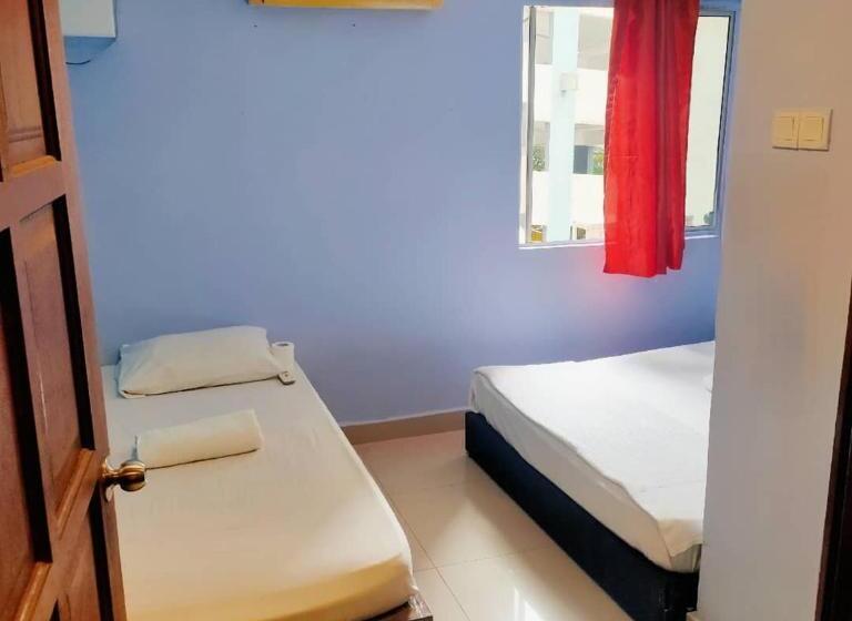 اتاق سوپریور چهار تخته, Ras International