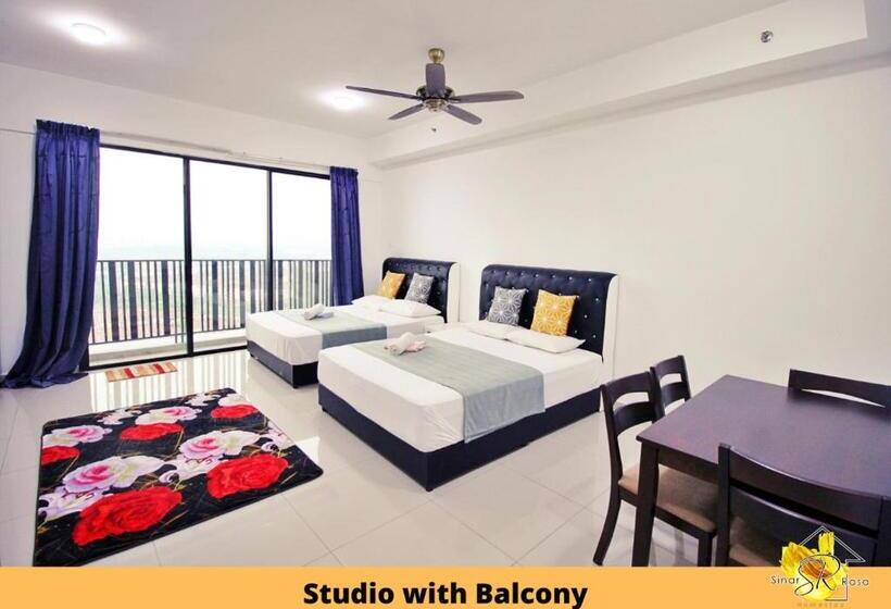 إستديو قياسى مزود بشرفة, Sinar Rasa Homestay At I Soho, I City