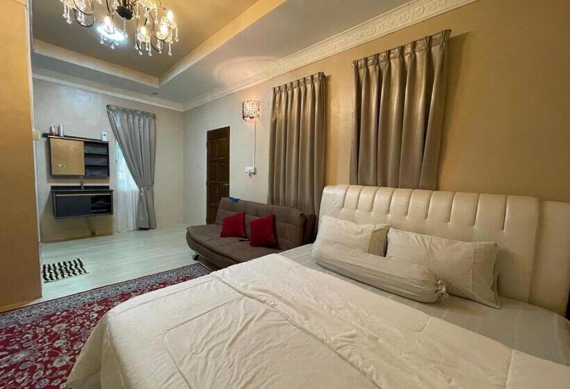 סוויטה אקזקיוטיב, The Raga Chalet