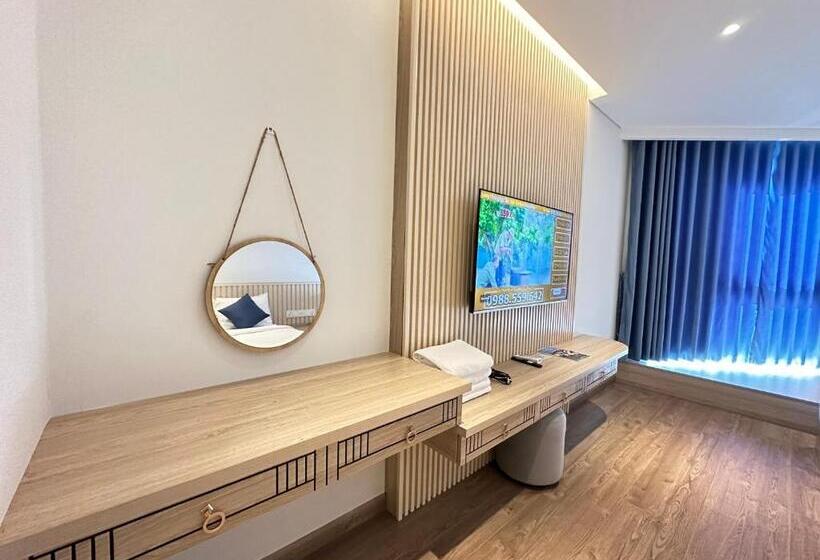 اتاق استاندارد سه نفره, Apec Mandala Cdt Resort