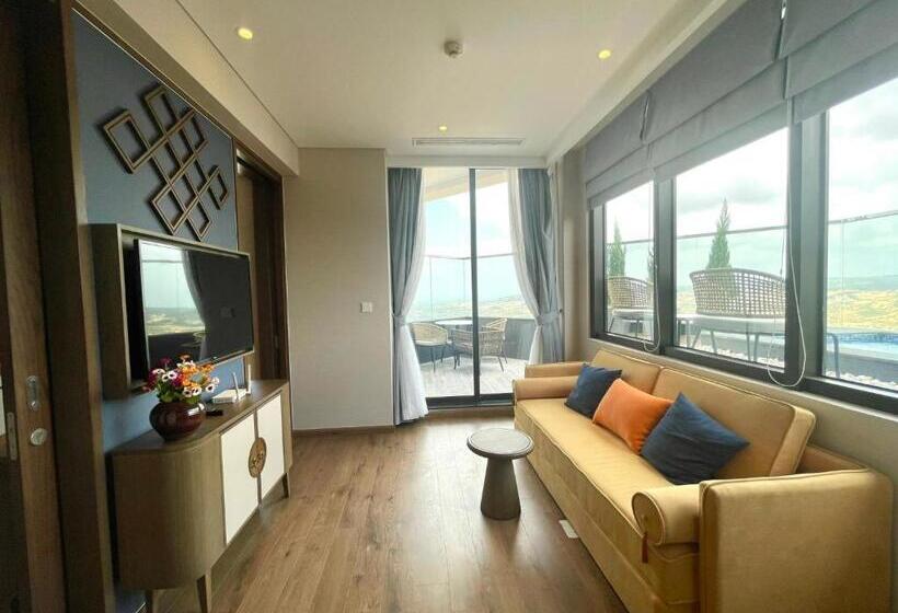 اتاق لوکس خانوادگی, Apec Mandala Cdt Resort