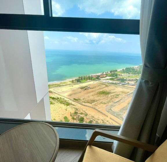 اتاق لوکس خانوادگی, Apec Mandala Cdt Resort