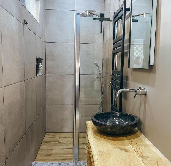 デラックスルーム, De Malle Molen