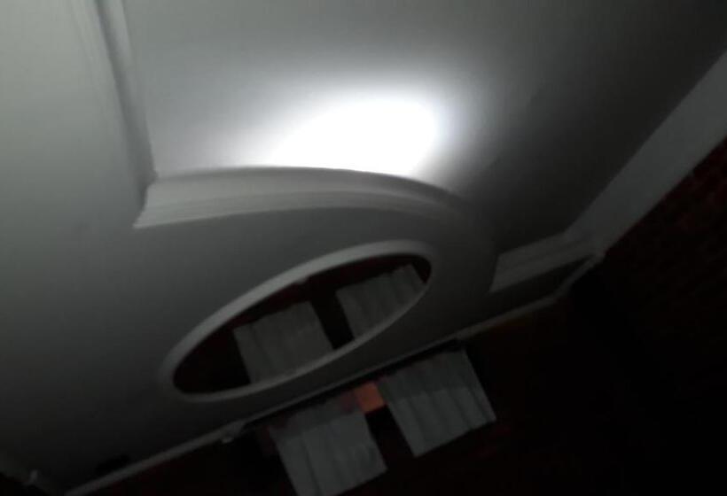 스위트, Planeta Sex Motel