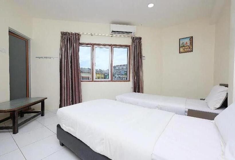 غرفة سوبيريور ثلاثية, Q Hotel Temerloh