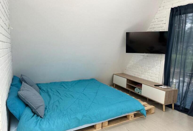 Quarto Standard com Vistas, Qowiy Village Langat