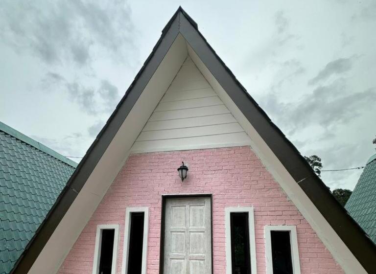 Quarto standard vista piscina, Qowiy Village Langat