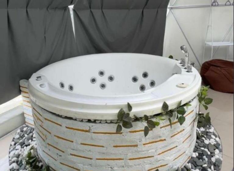 Quarto Familiar, Qowiy Village Langat