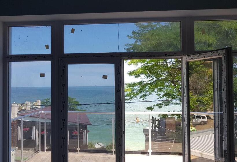 اتاق استاندارد چهار تخته با چشمانداز دریا, семейная вилла люстдорф