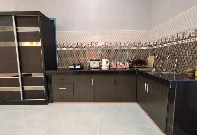 Семейный Номер, Ku S Roomstay