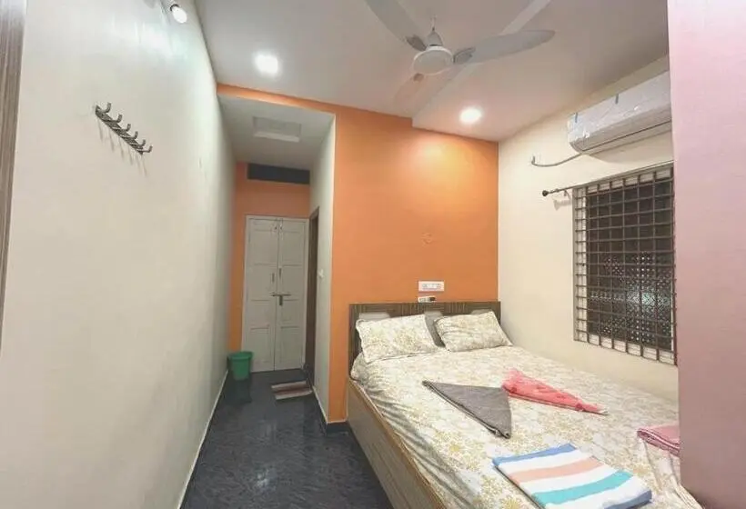 Huoneisto 2 Makuuhuonetta, Vijayanagara Home Stay