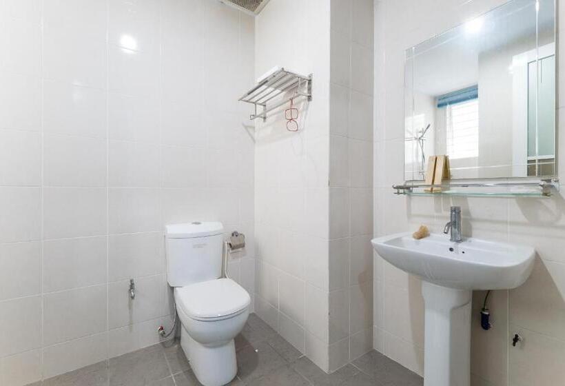 غرفة ديلوكس ثلاثية, Home Sweet Home